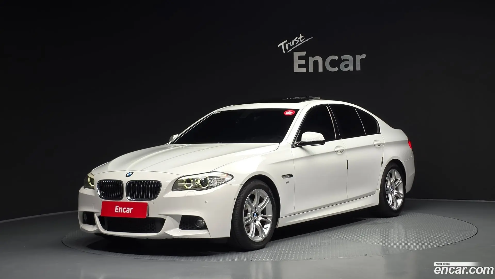 Main__Slider__Photo:5-Series BMW 2013.6-0