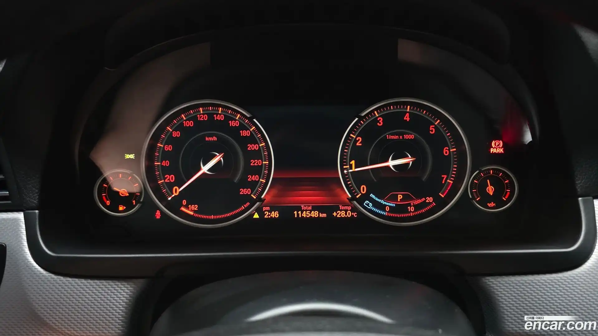 5-Series BMW 2013.6-INNER-008