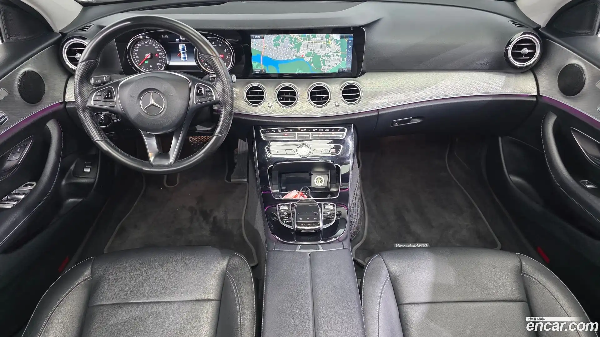 E-Class Mercedes-Benz 2017.1-INNER-007