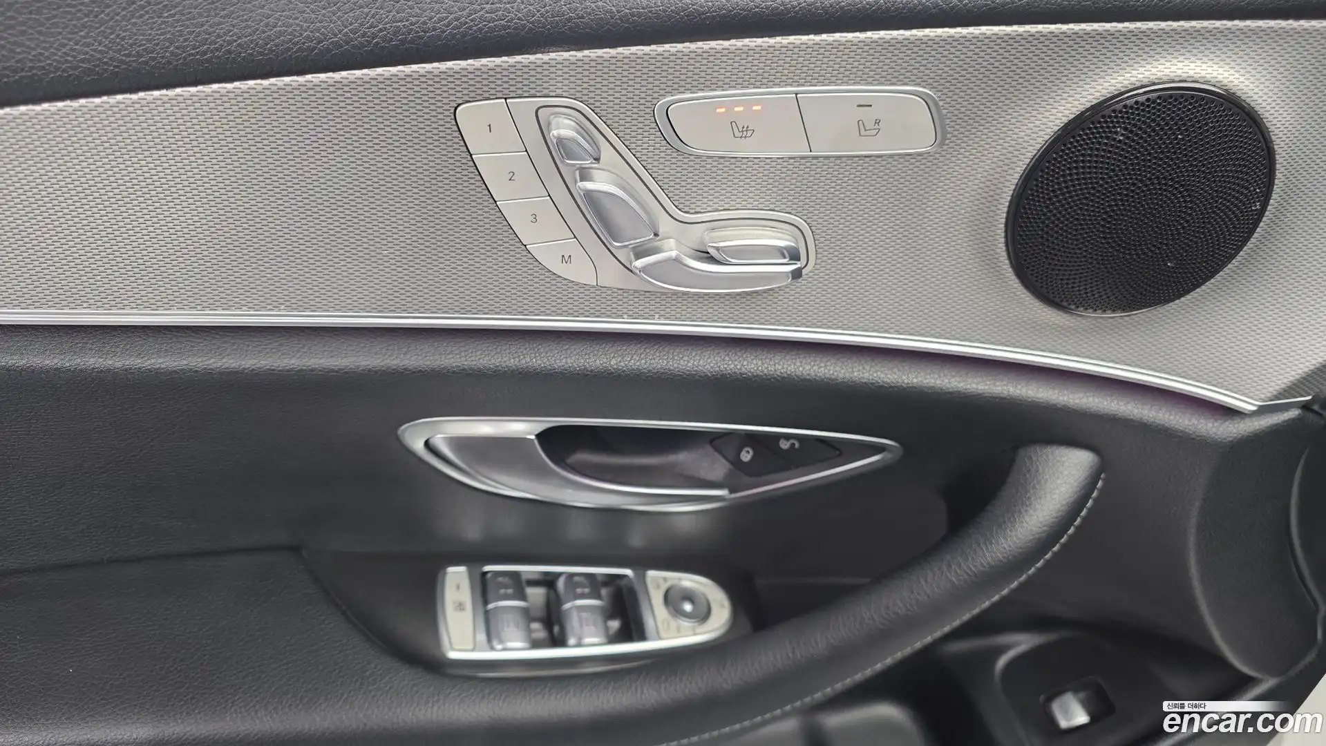 E-Class Mercedes-Benz 2017.1-OPTION-018