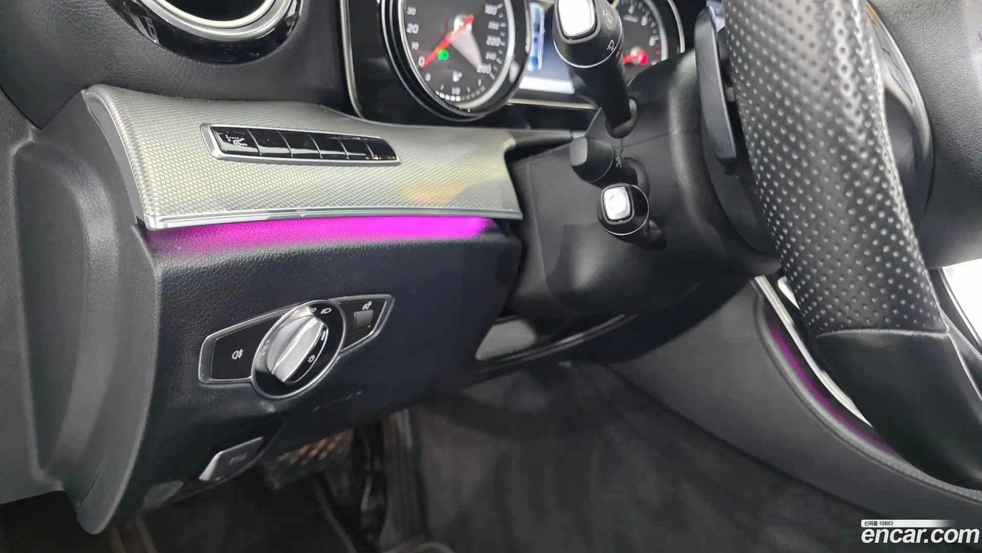 E-Class Mercedes-Benz 2017.1-OPTION-019
