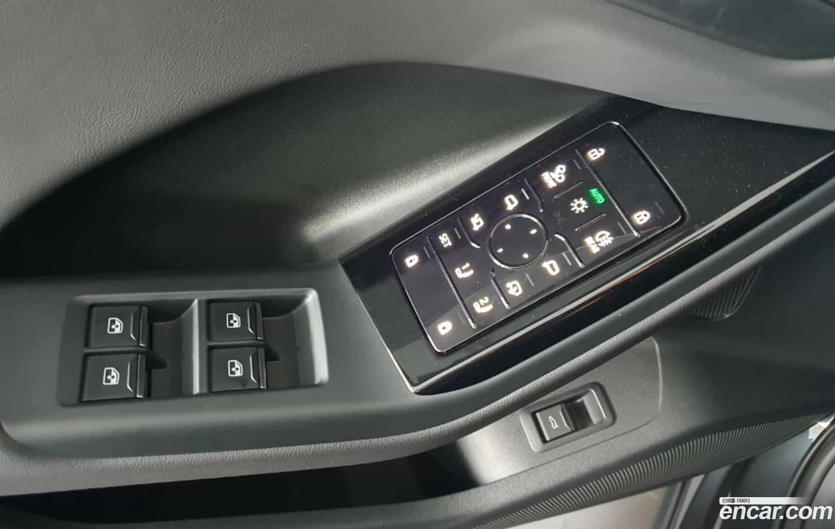 Q6 e-tron Audi 2025.7-OPTION-016