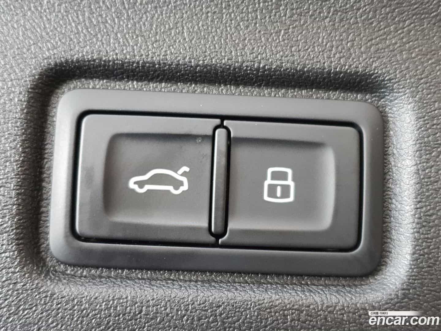 Q6 e-tron Audi 2025.7-OPTION-020