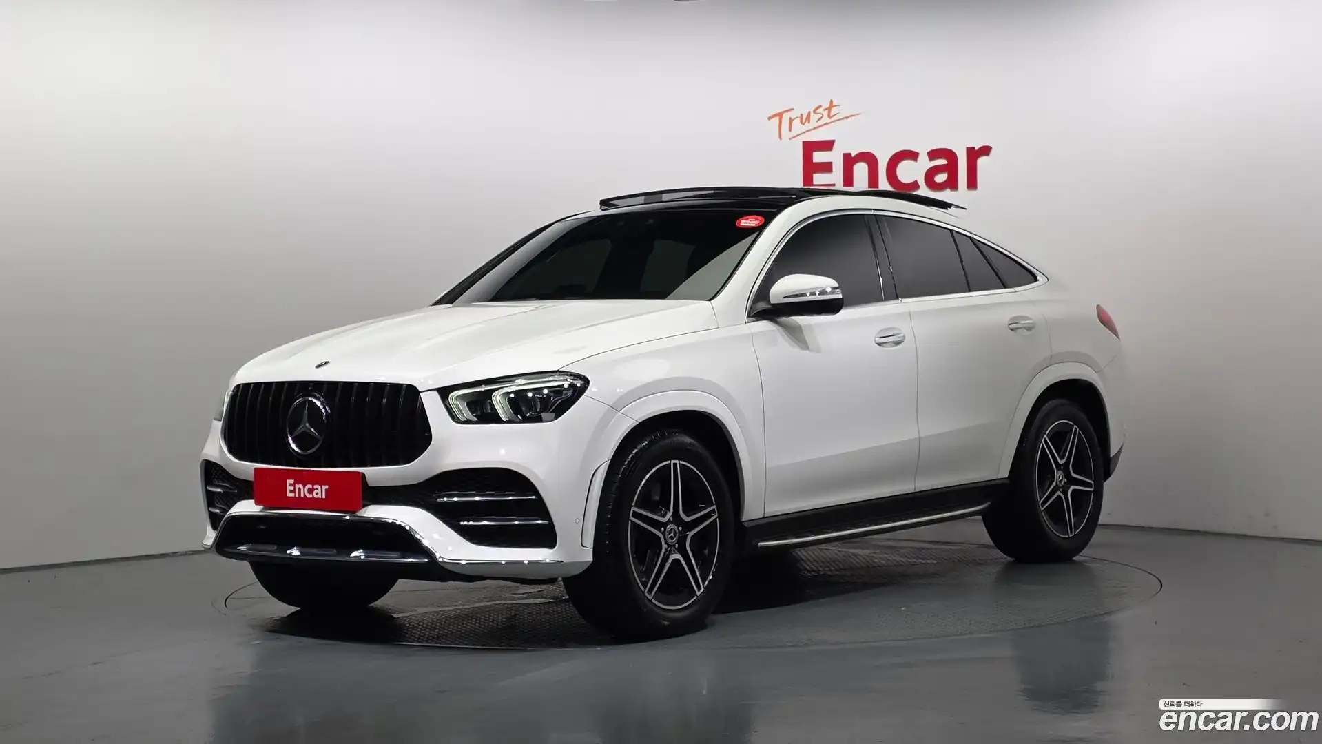 GLE-Class Mercedes-Benz 2021.2-OUTER-001
