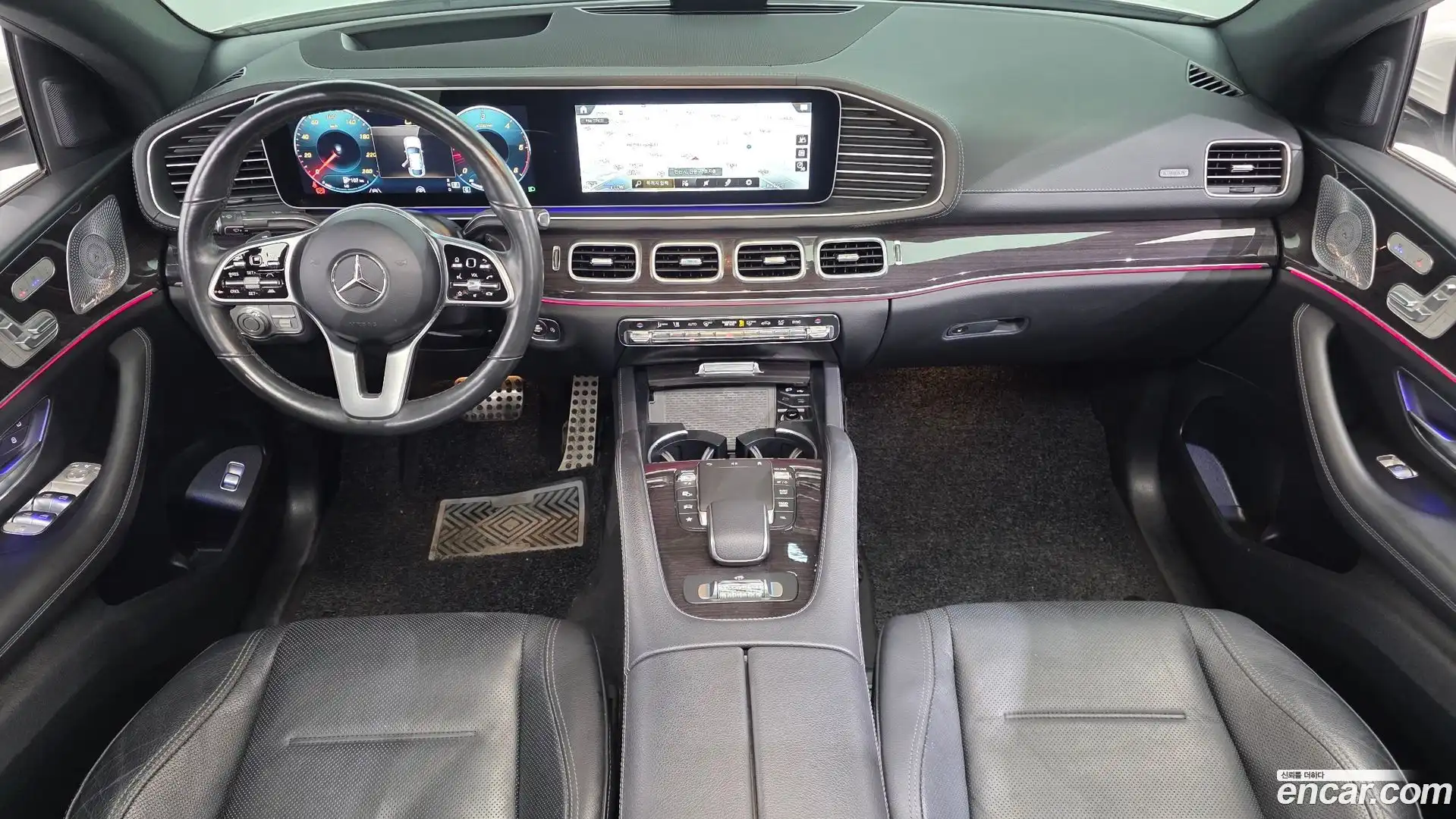 GLE-Class Mercedes-Benz 2021.2-INNER-007