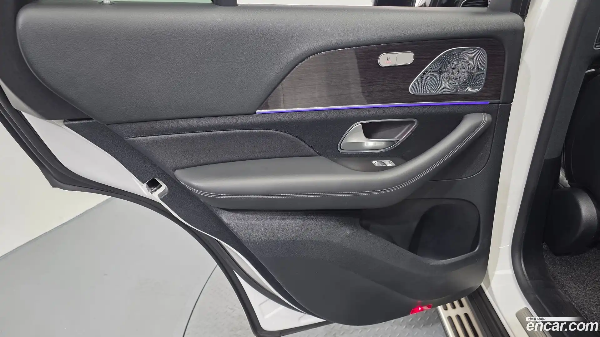 GLE-Class Mercedes-Benz 2021.2-INNER-035