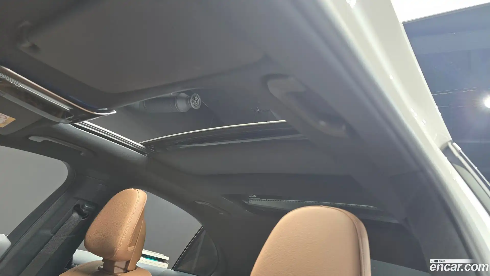 E-Class Mercedes-Benz 2024.8-OPTION-040