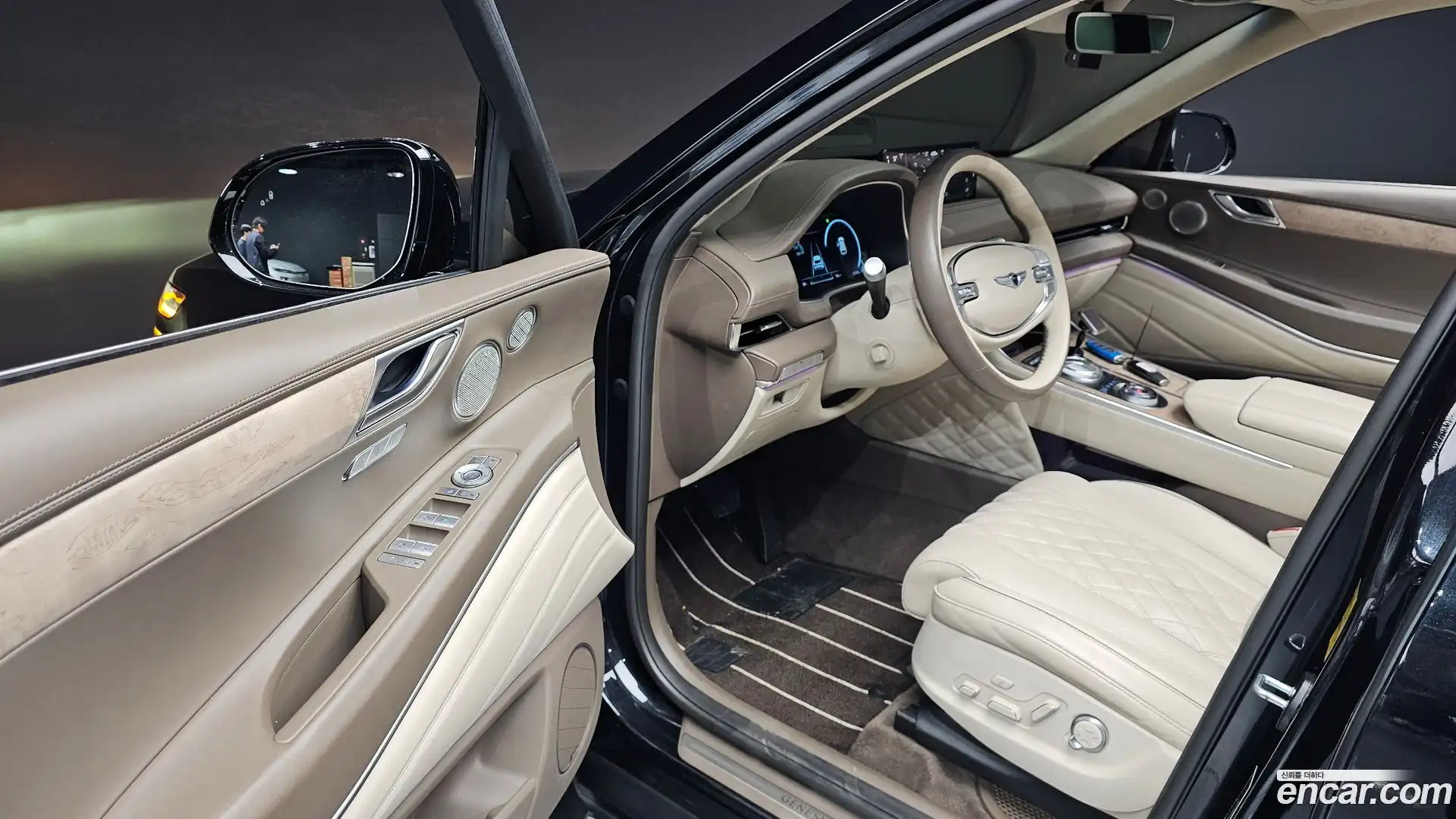 GV80 Genesis 2021.0-INNER-010