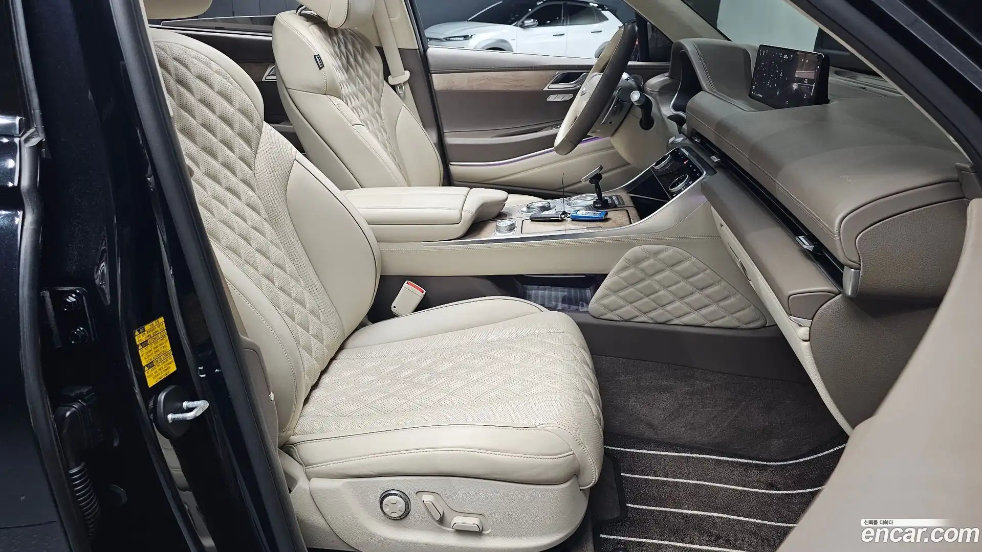 GV80 Genesis 2021.0-INNER-036