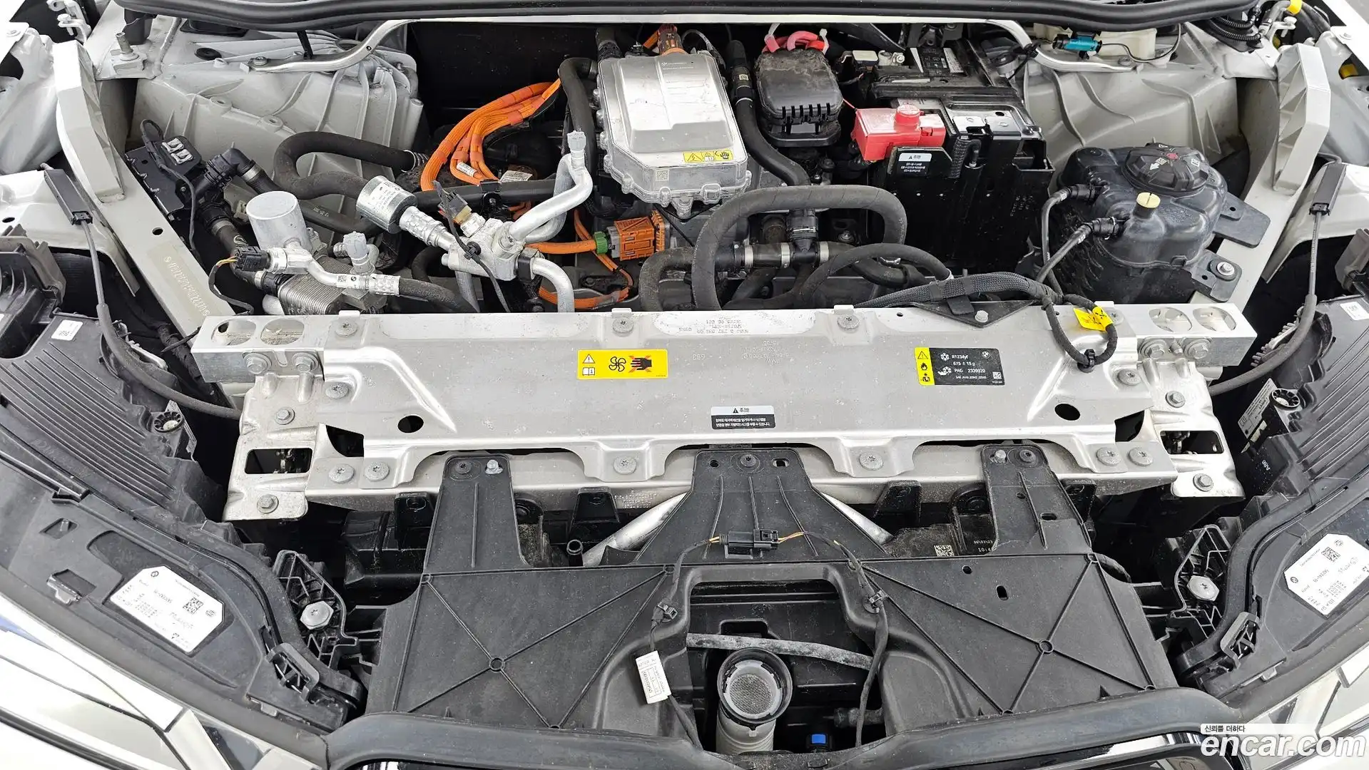 iX BMW 2023.8-OUTER-006