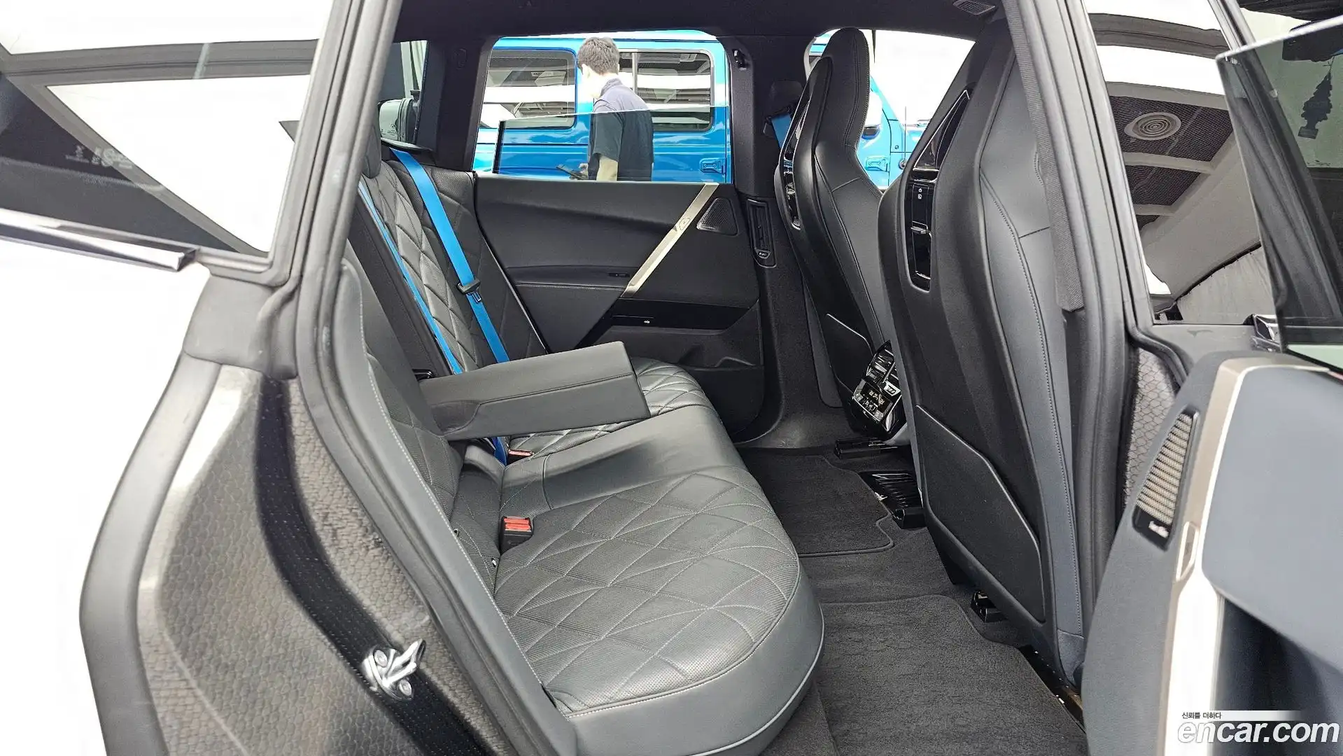 iX BMW 2023.8-OPTION-016