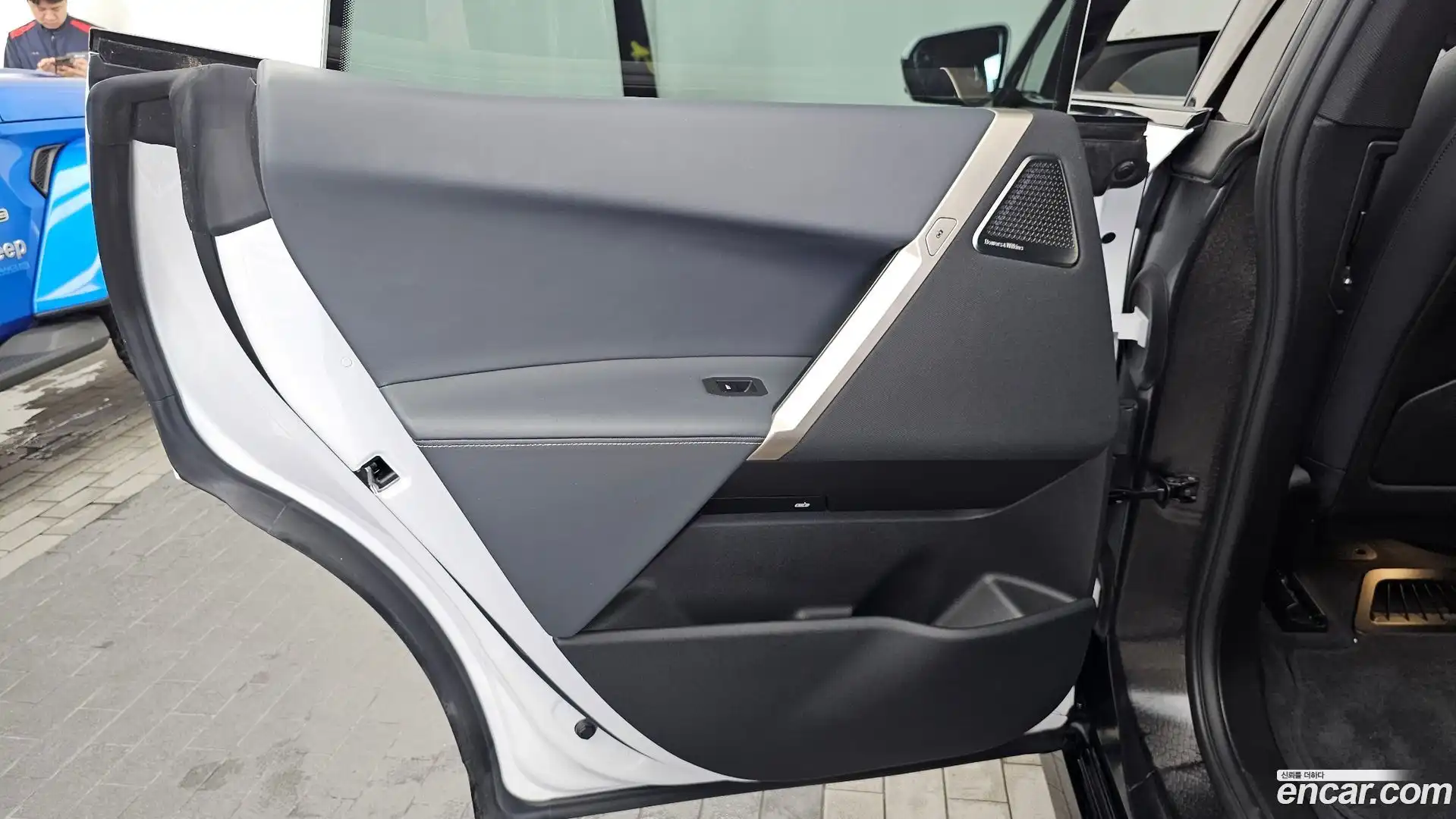 iX BMW 2023.8-INNER-035