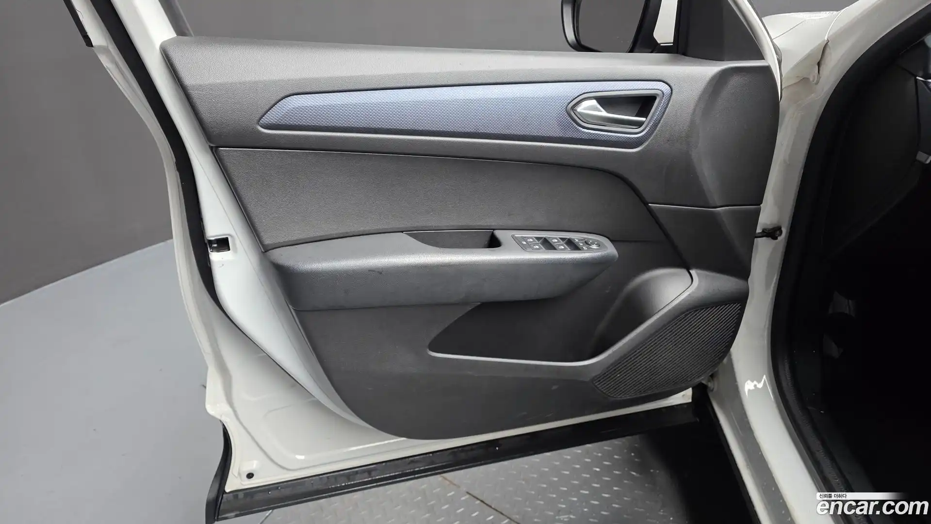 XM3 Renault Korea 2022.5-INNER-034