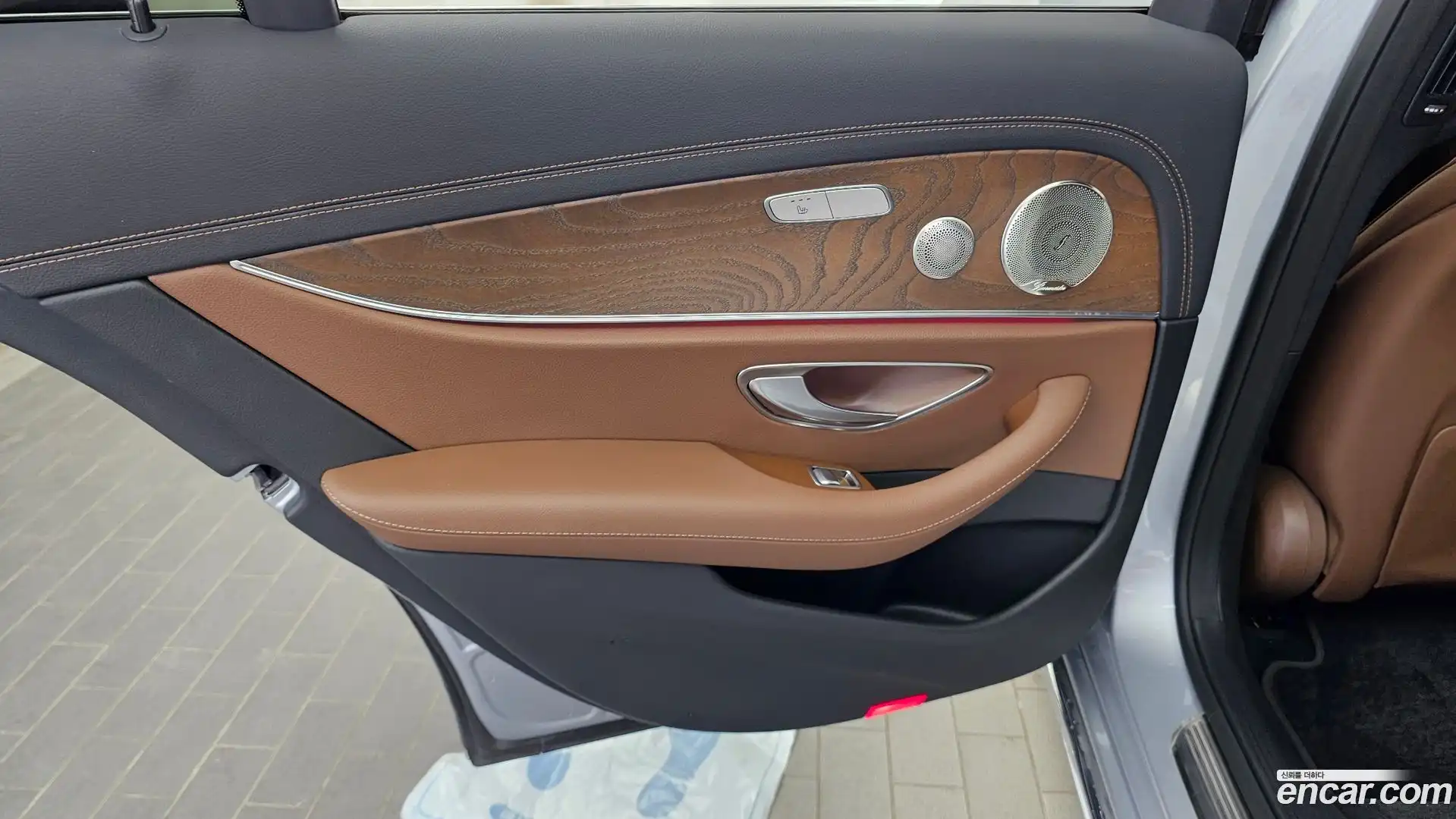 E-Class Mercedes-Benz 2021.5-INNER-035