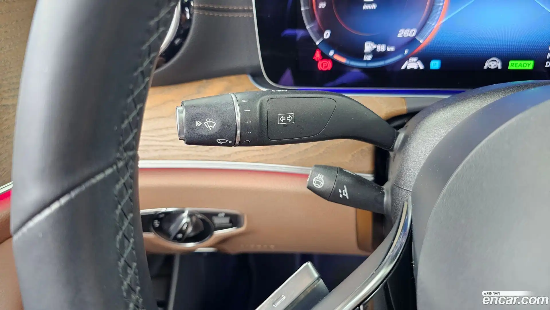 E-Class Mercedes-Benz 2021.5-OPTION-041