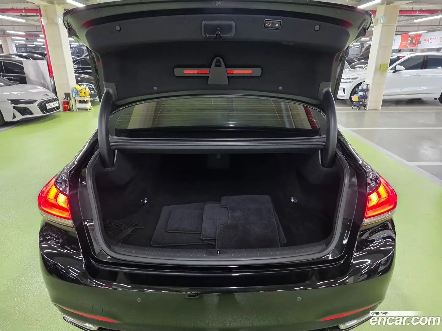 G80 Genesis 2016.8-INNER-007
