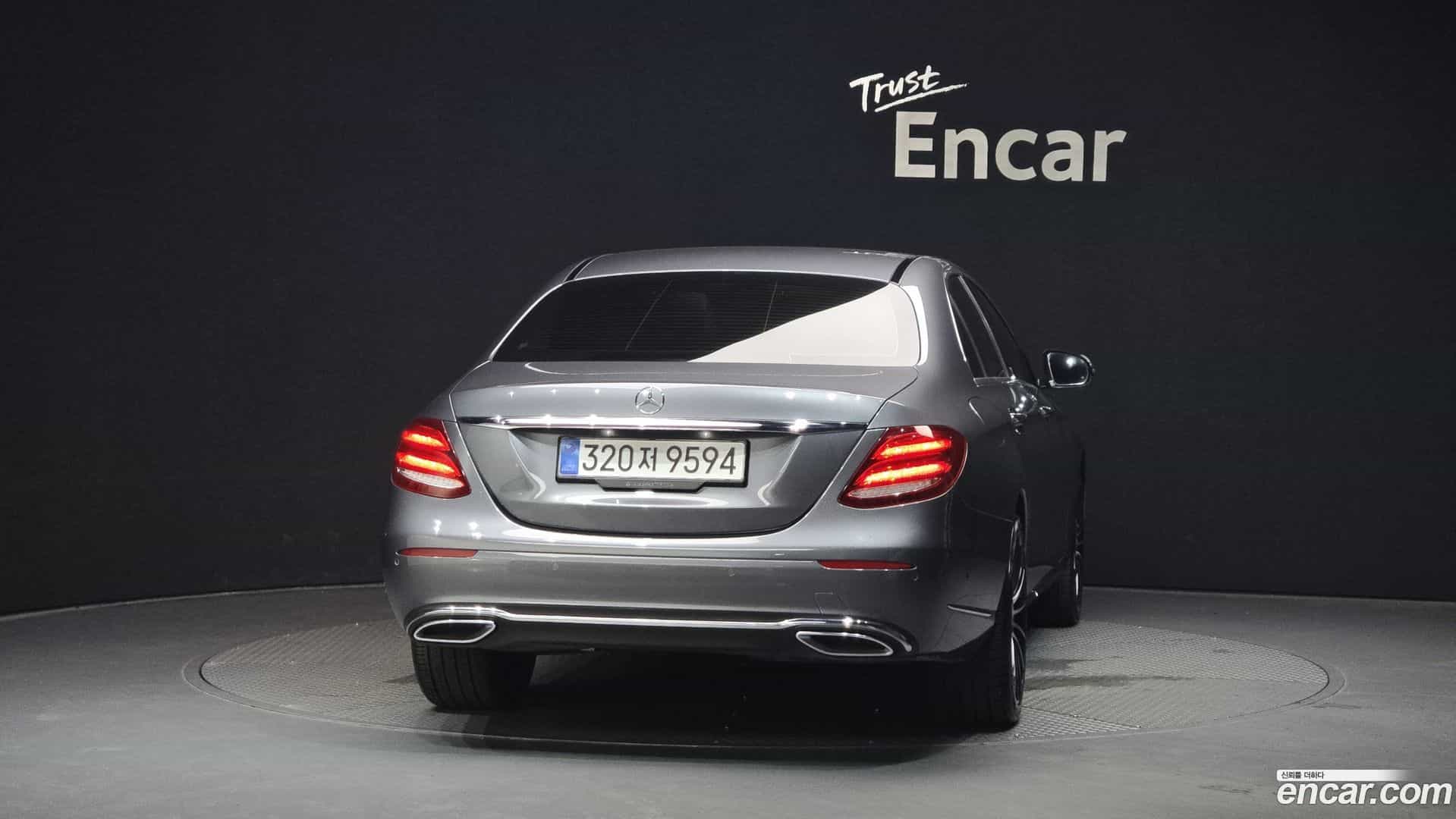 E-Class Mercedes-Benz 2017.6-OUTER-004