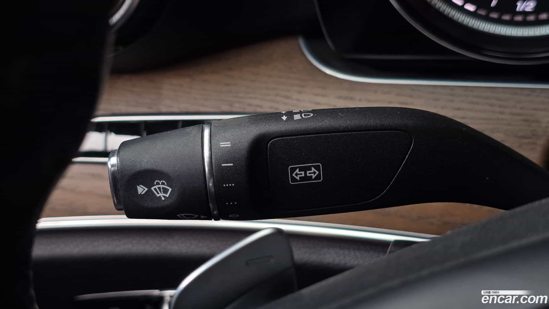 E-Class Mercedes-Benz 2017.6-OPTION-021
