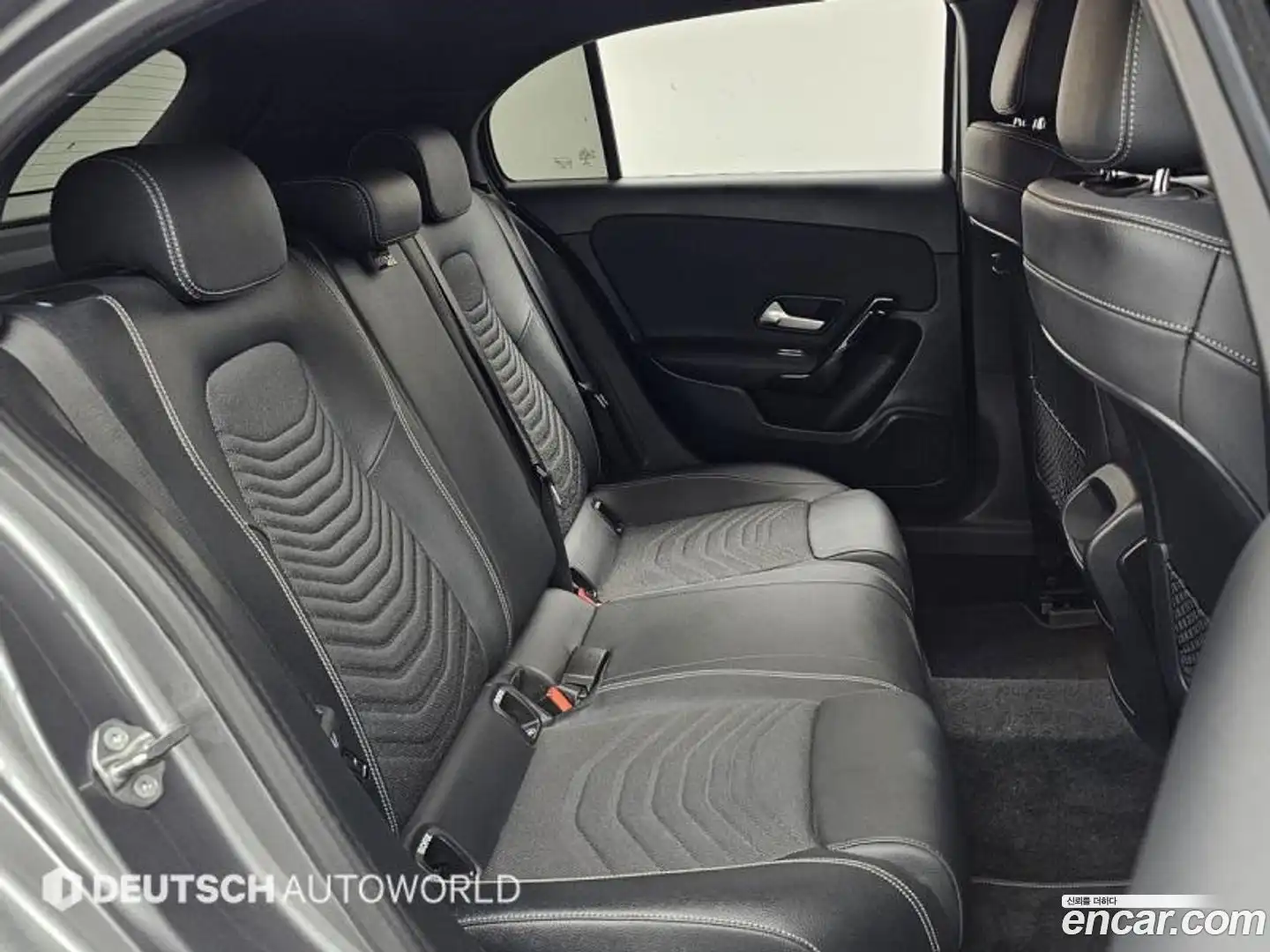 A-Class Mercedes-Benz 2020.3-OPTION-016