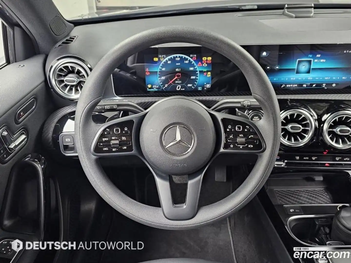 A-Class Mercedes-Benz 2020.3-OPTION-017