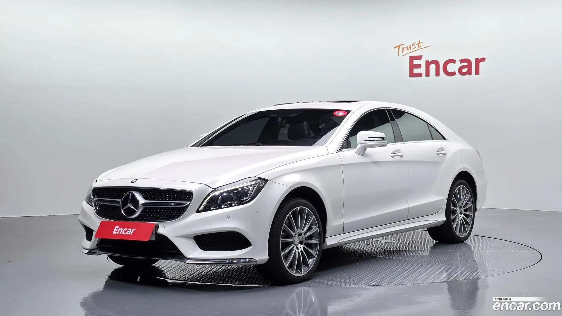 Main__Slider__Photo:CLS-Class Mercedes-Benz 2016.8-0