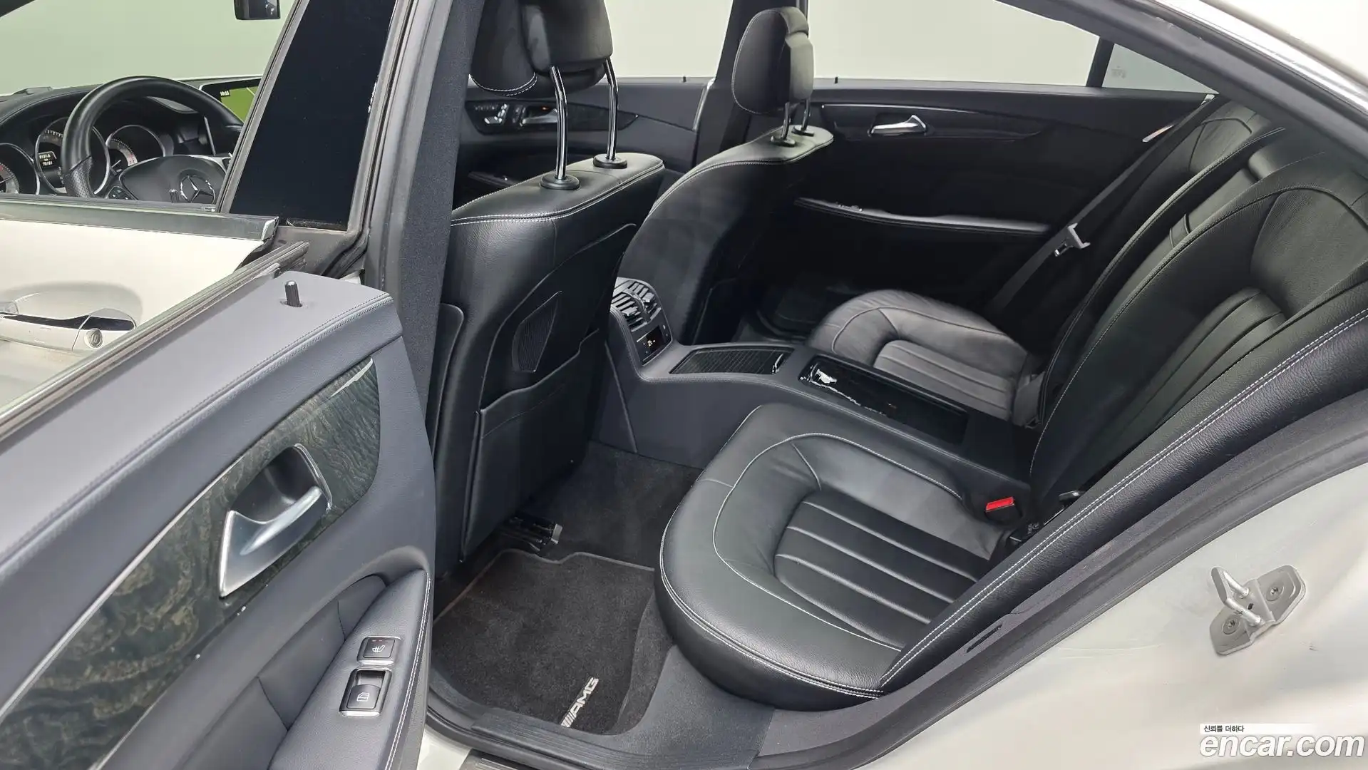 CLS-Class Mercedes-Benz 2016.8-OPTION-016
