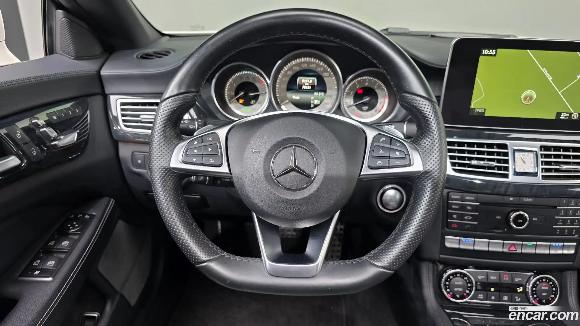 CLS-Class Mercedes-Benz 2016.8-OPTION-017