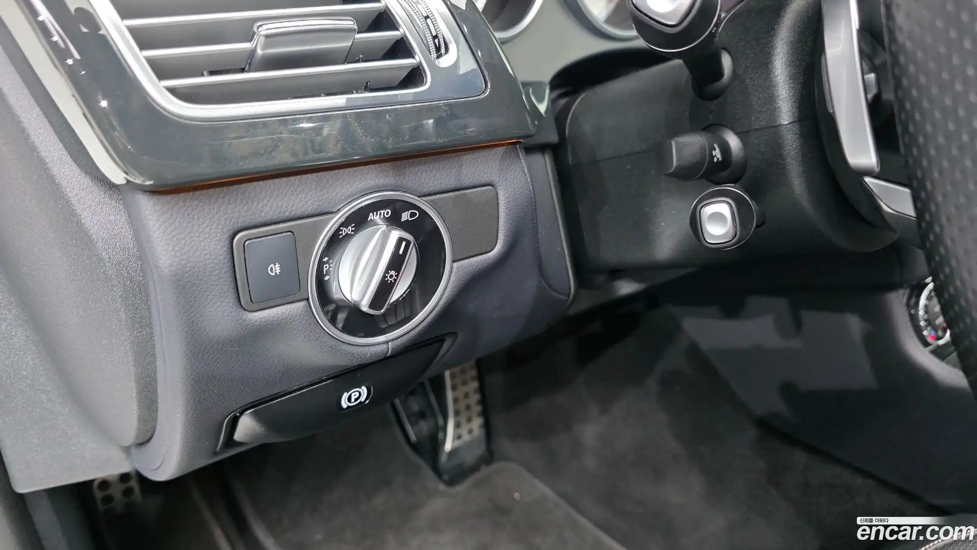 CLS-Class Mercedes-Benz 2016.8-OPTION-019