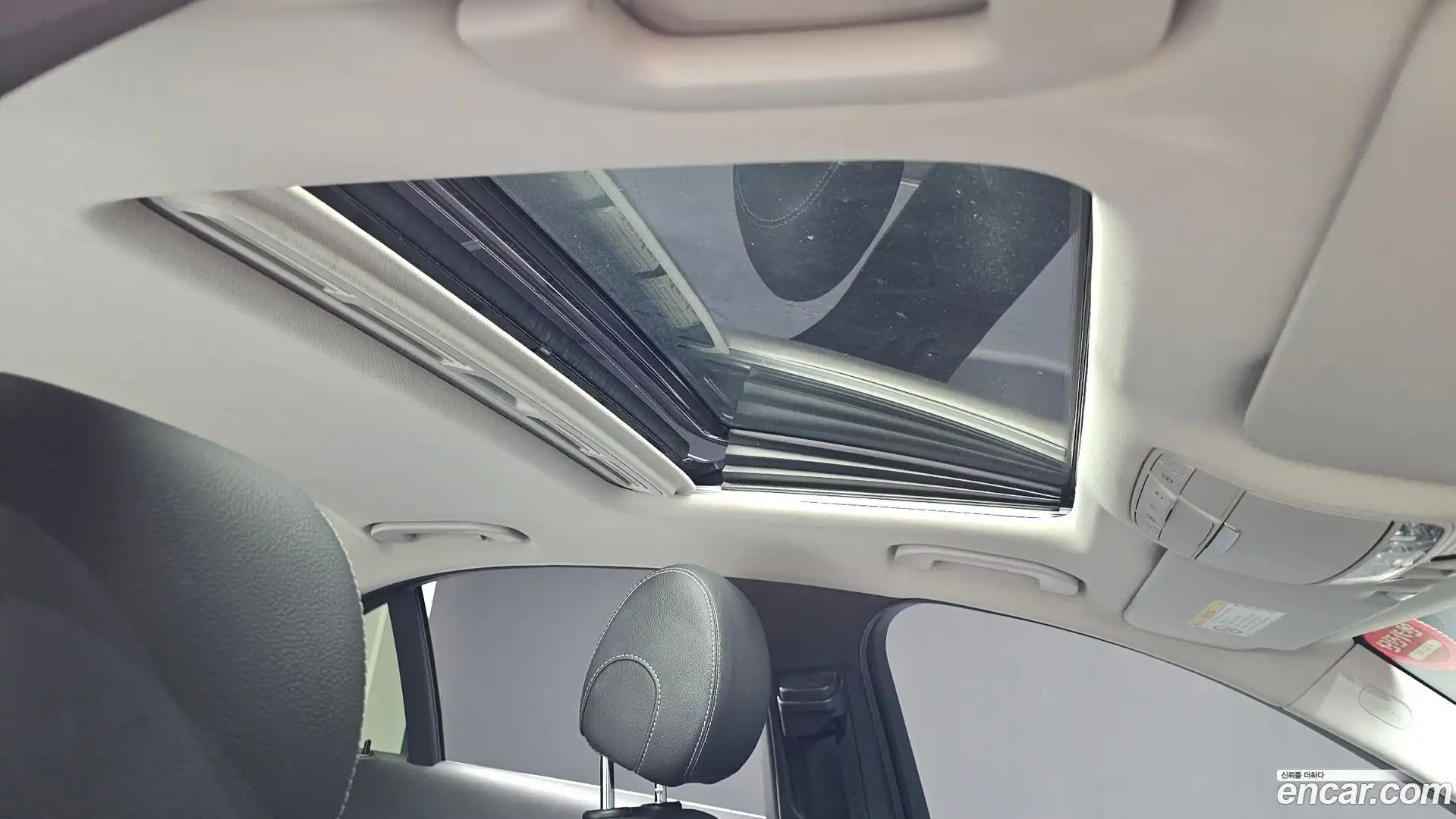 C-Class Mercedes-Benz 2017.2-OPTION-023