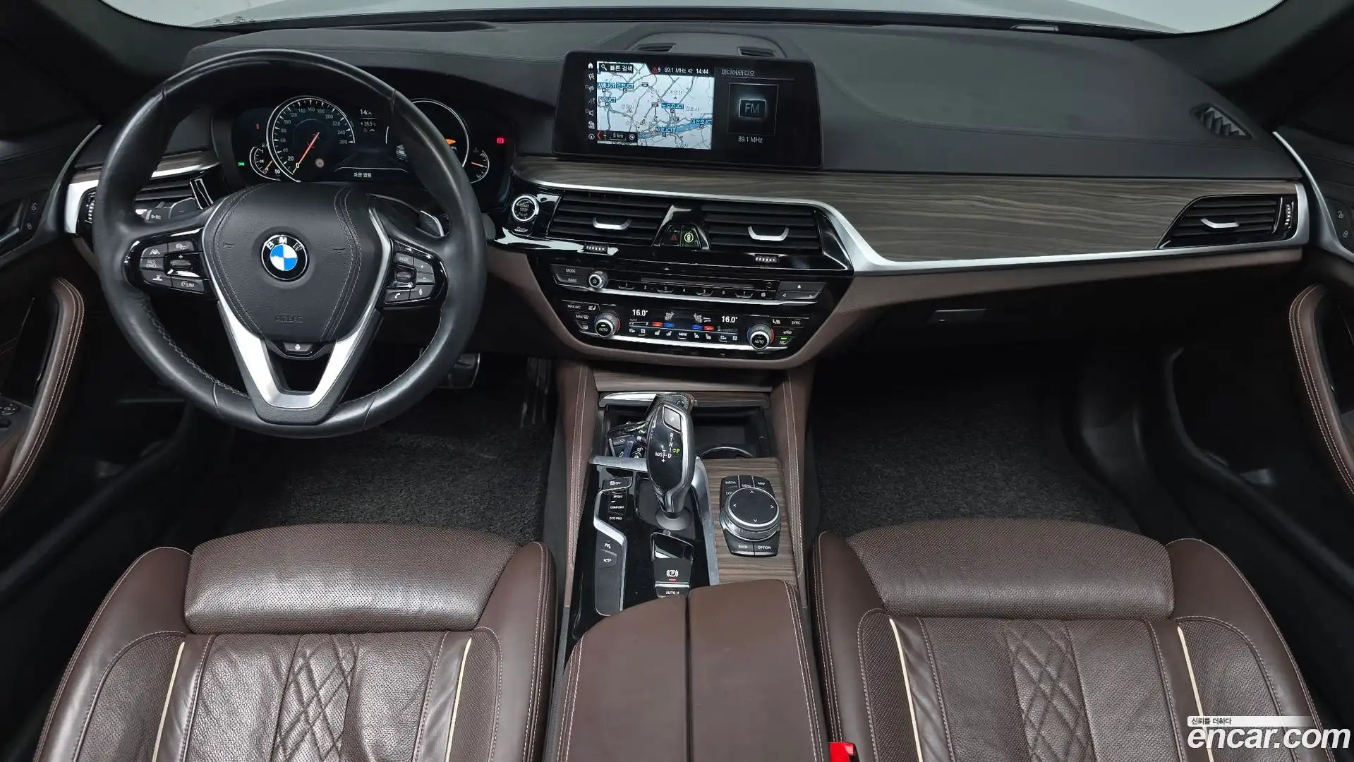 5-Series BMW 2017.10-INNER-007
