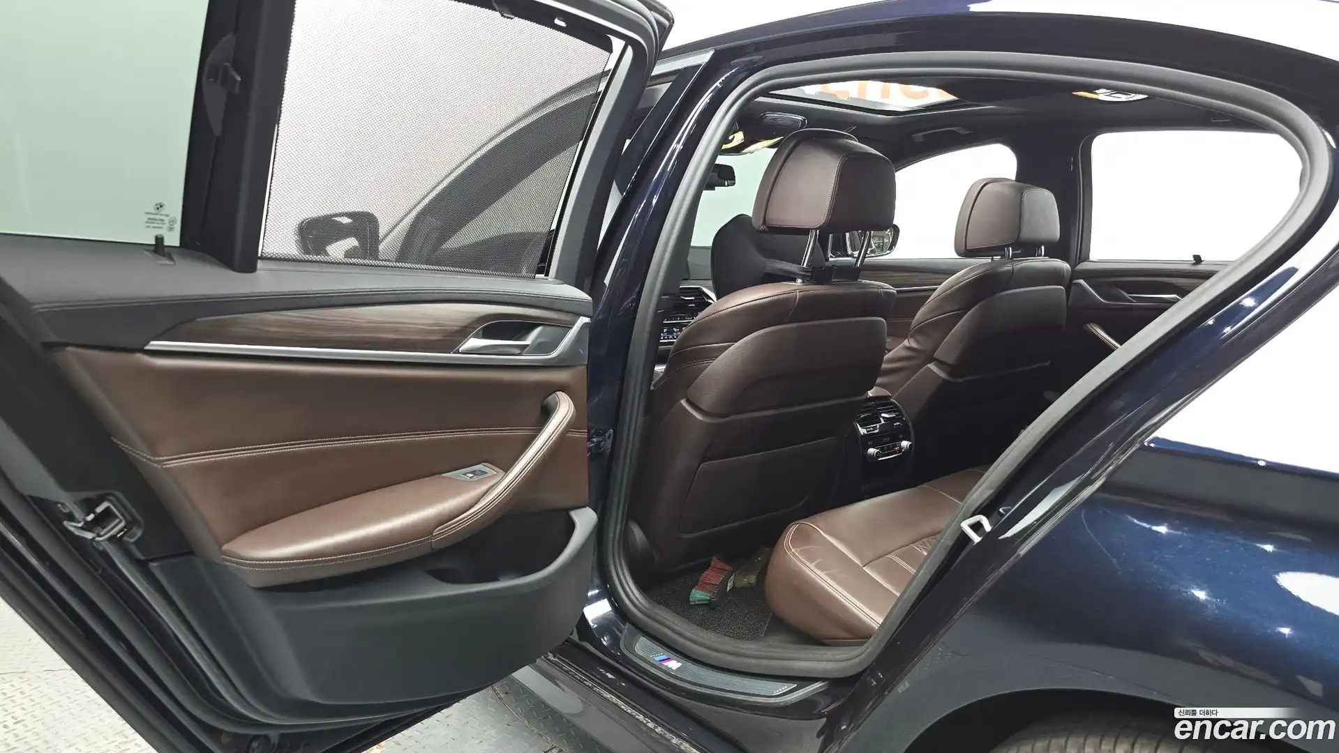 5-Series BMW 2017.10-INNER-036