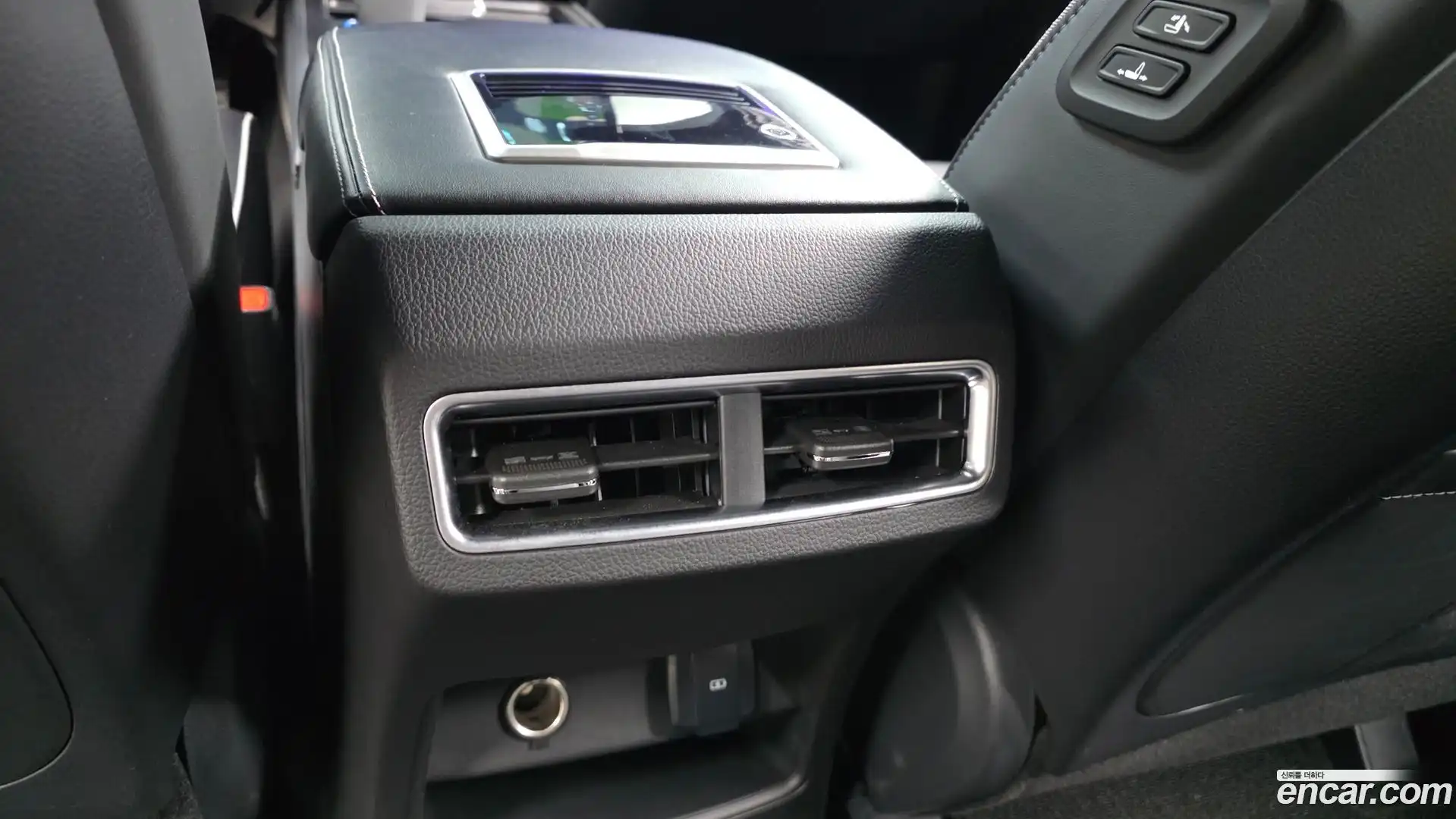 Rexton KG Mobility 2025.3-OPTION-046