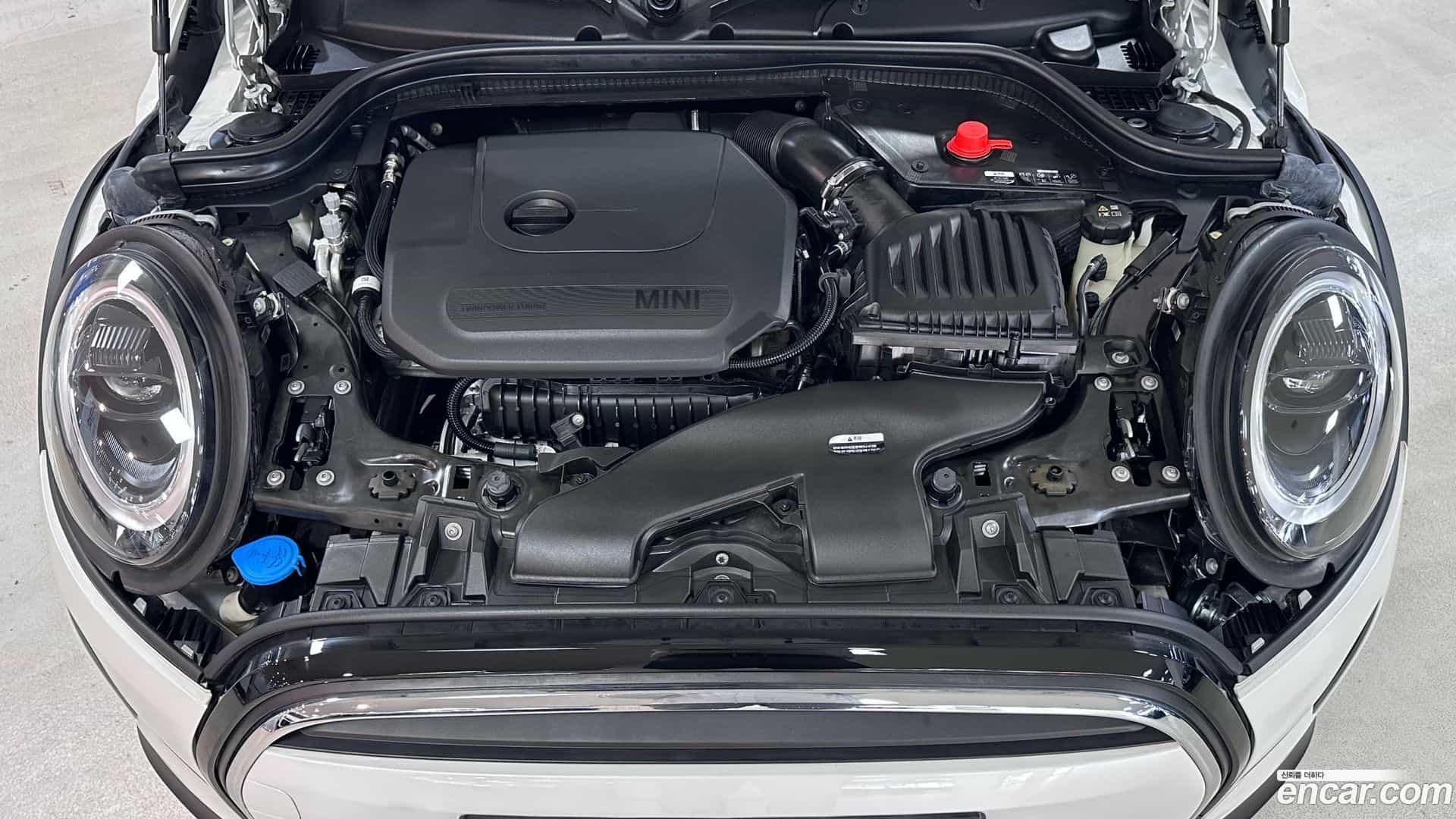 Cooper Convertible Mini 2024.5-OUTER-006