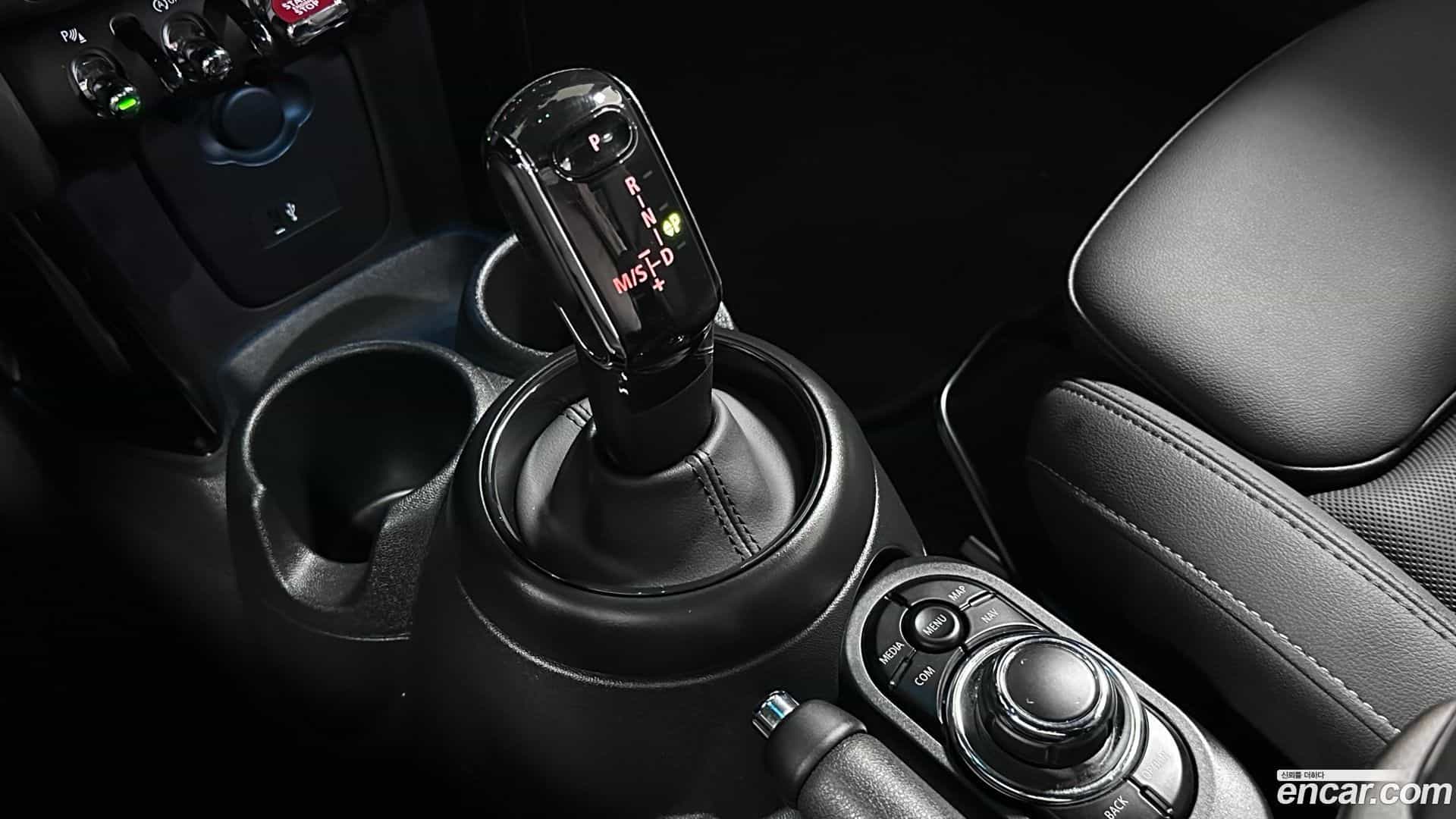 Cooper Convertible Mini 2024.5-INNER-009