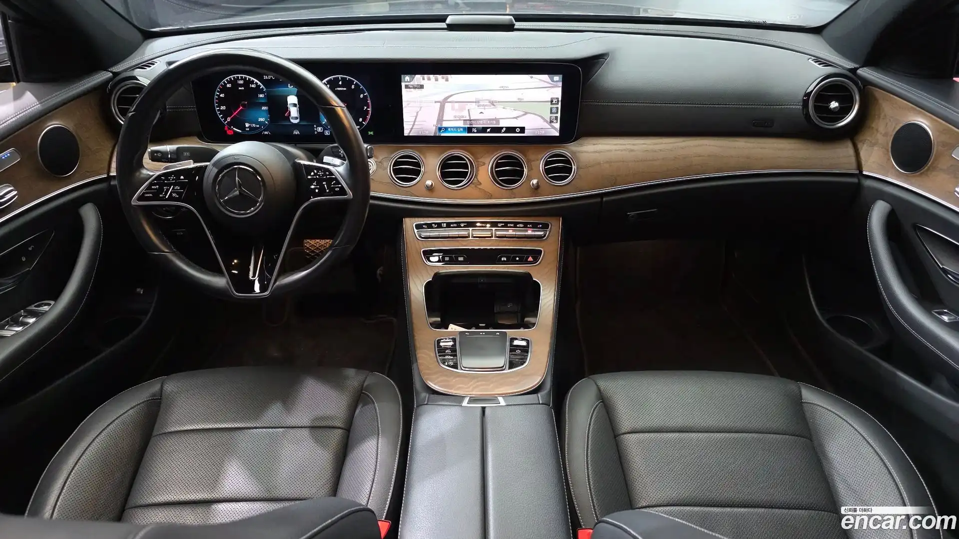 E-Class Mercedes-Benz 2021.3-INNER-007