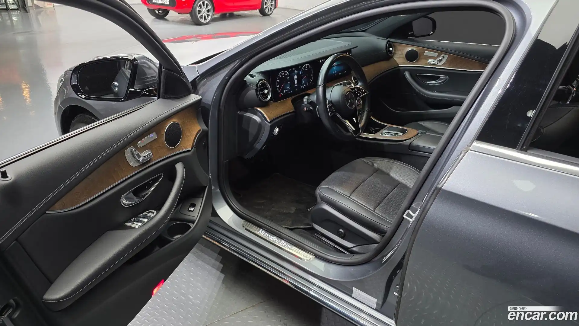 E-Class Mercedes-Benz 2021.3-INNER-010