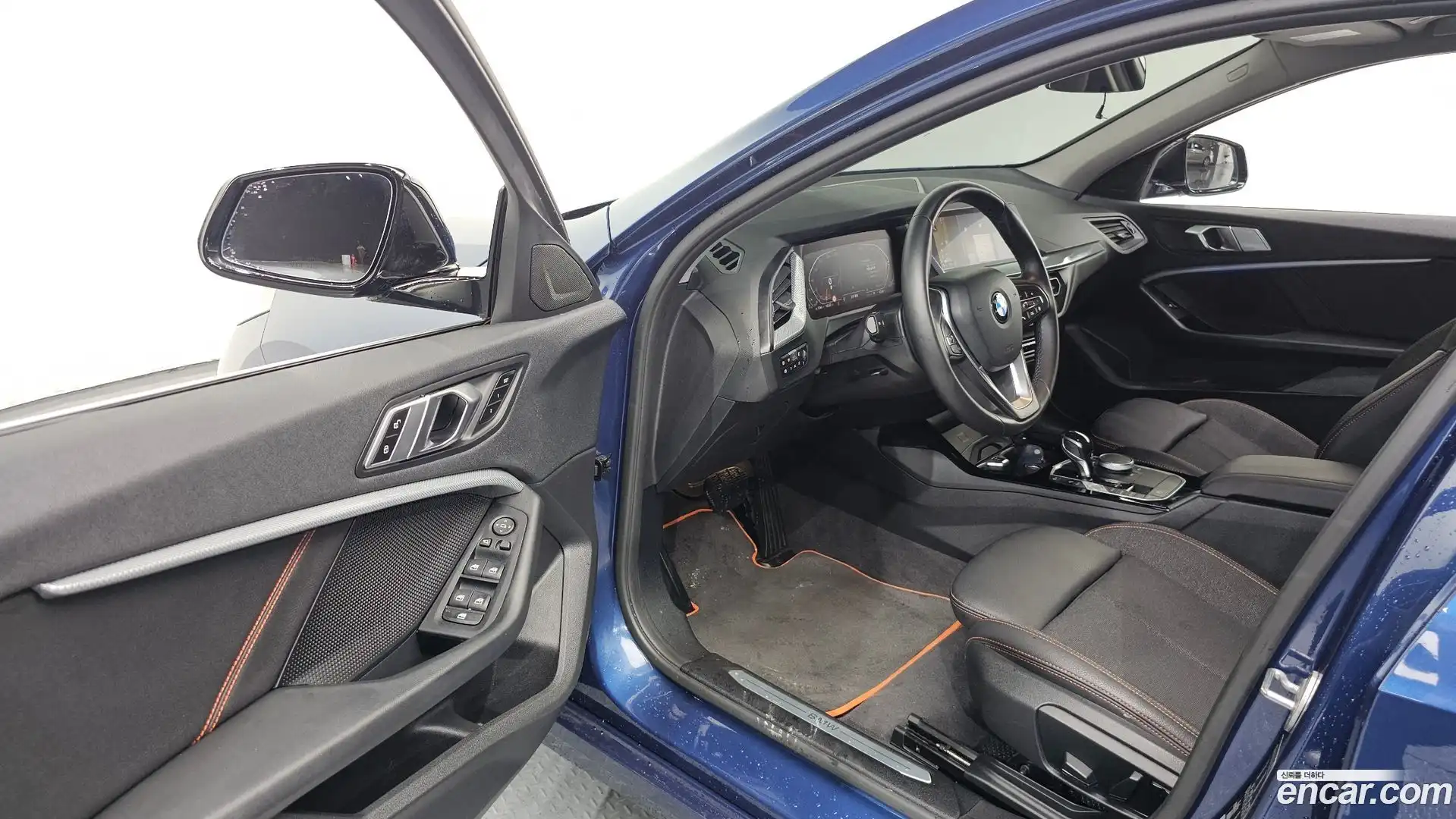 1-Series BMW 2021.4-INNER-010