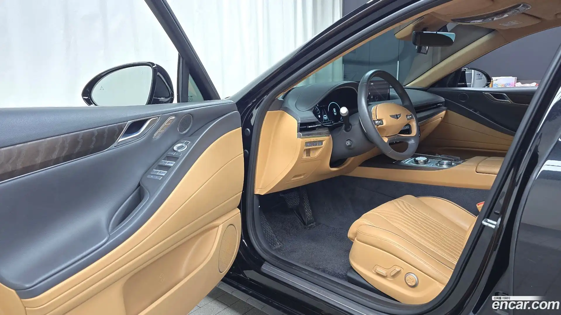 G80 Genesis 2023.3-INNER-010