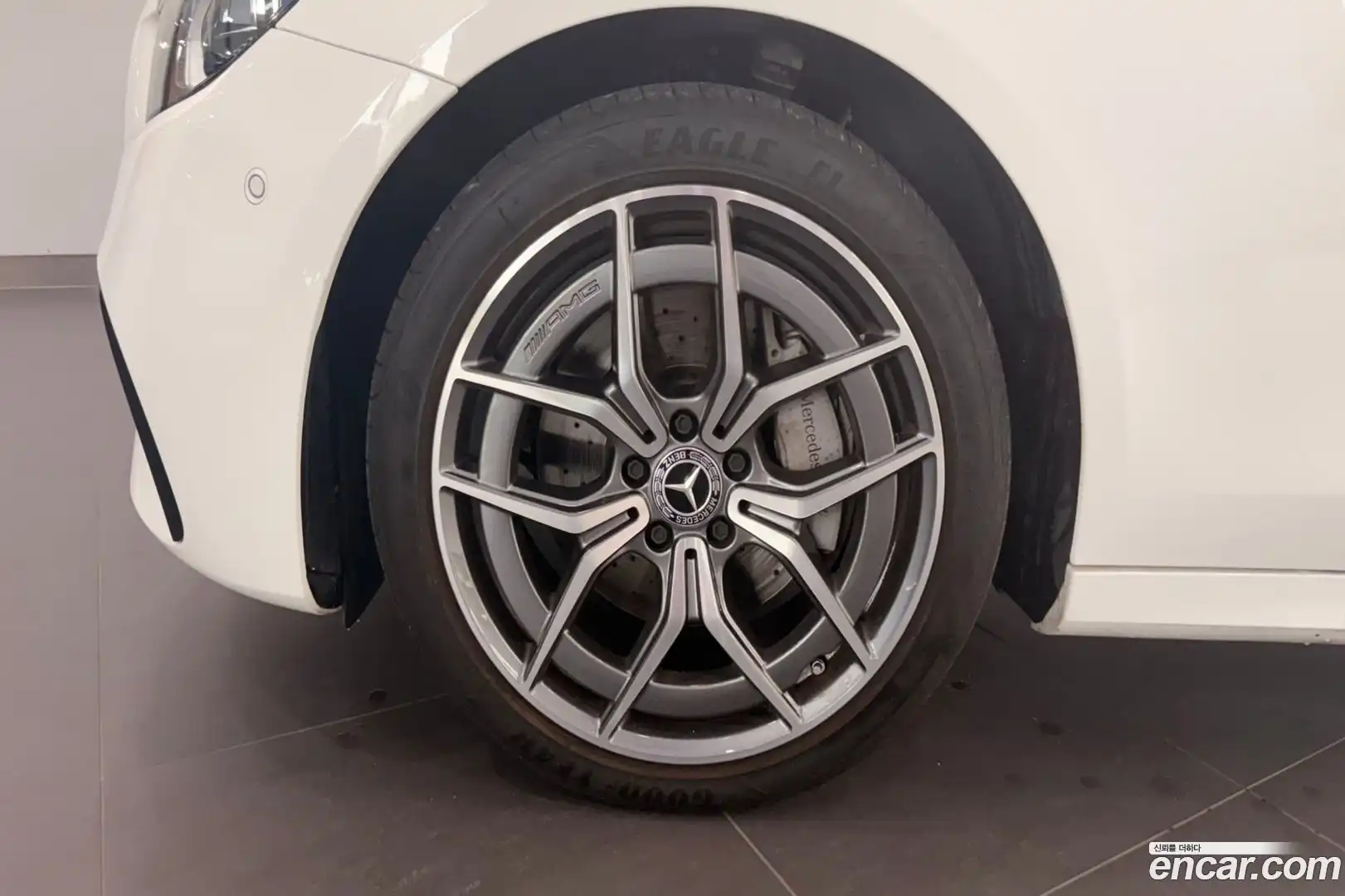 E-Class Mercedes-Benz 2023.8-OUTER-005