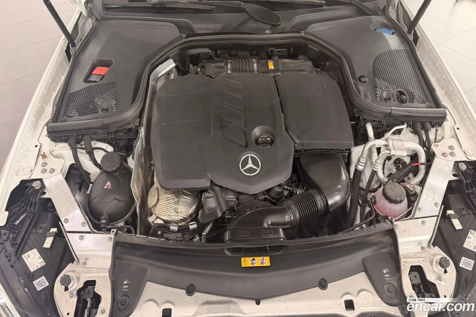 E-Class Mercedes-Benz 2023.8-OUTER-006