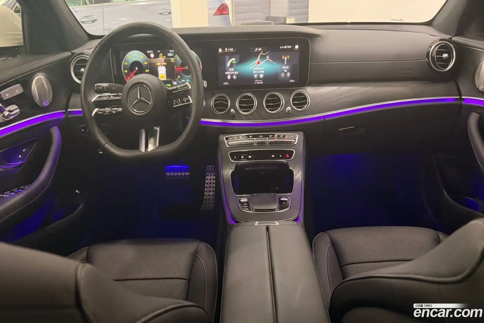 E-Class Mercedes-Benz 2023.8-INNER-007