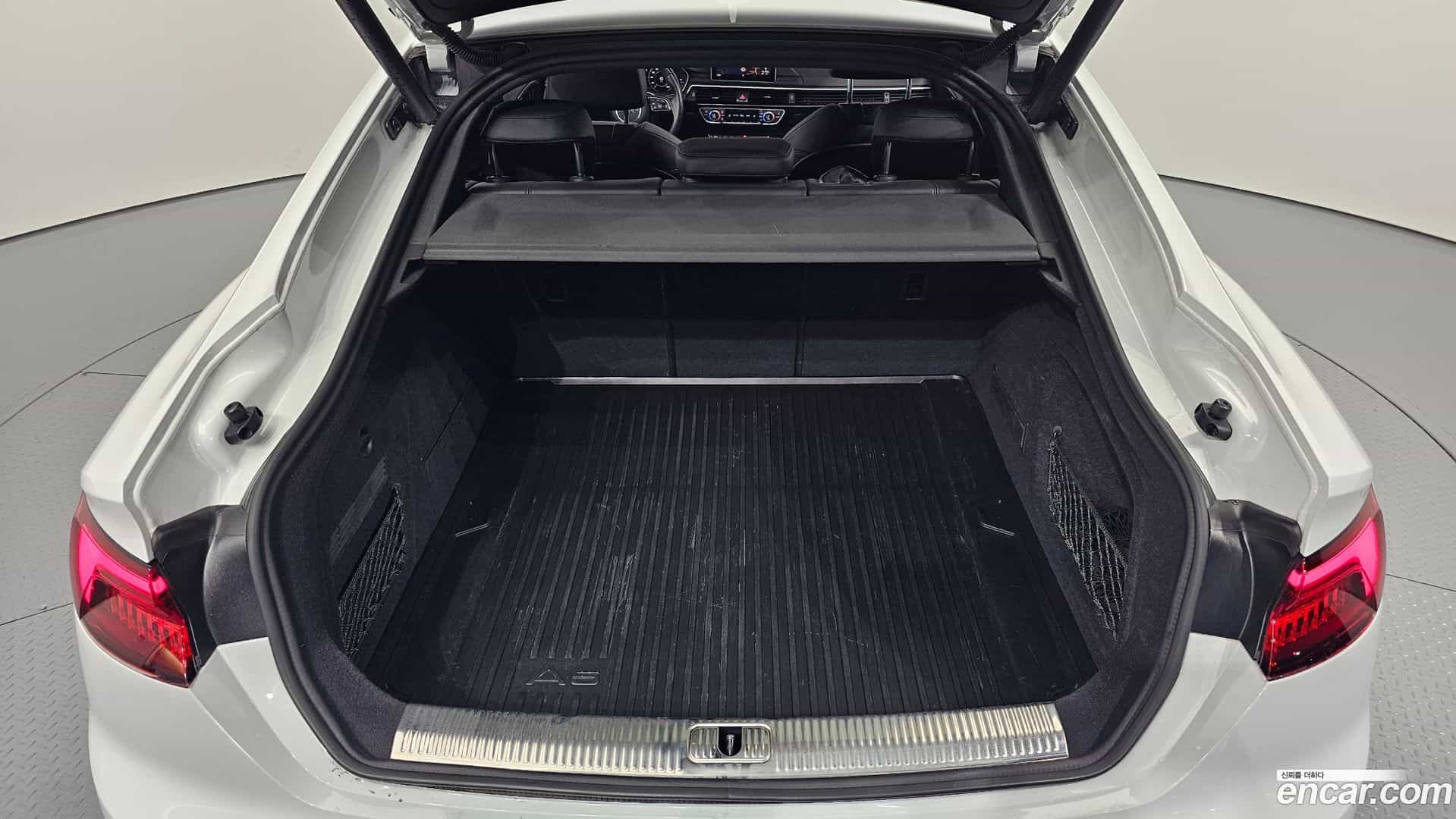 A5 Audi 2019.8-OPTION-043
