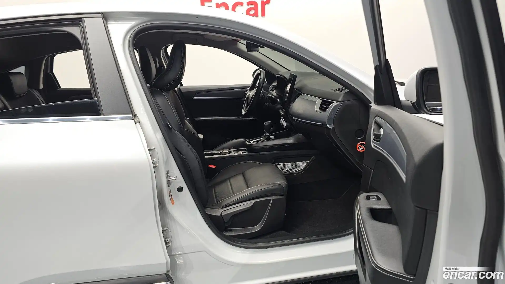 XM3 Renault Korea 2022.4-INNER-036