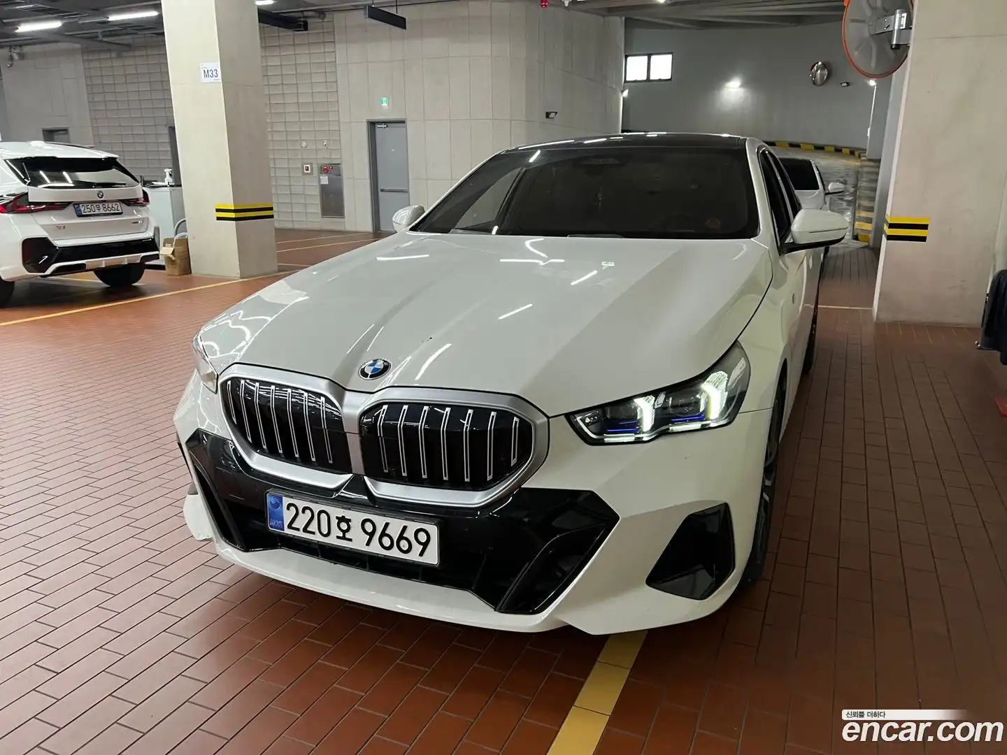 5-Series BMW 2023.9-OUTER-002