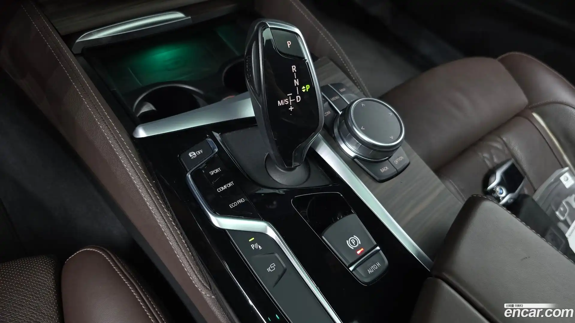 5-Series BMW 2019.10-INNER-009