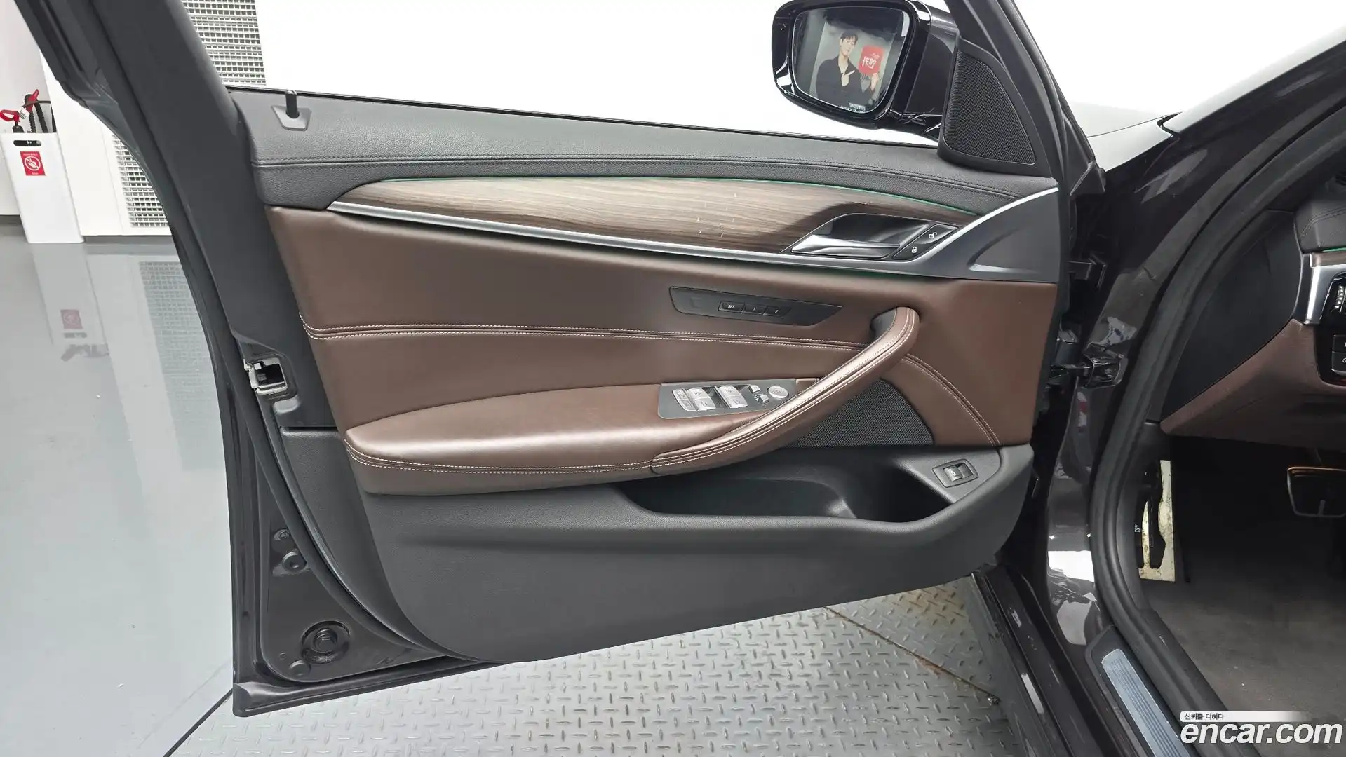 5-Series BMW 2019.10-INNER-034
