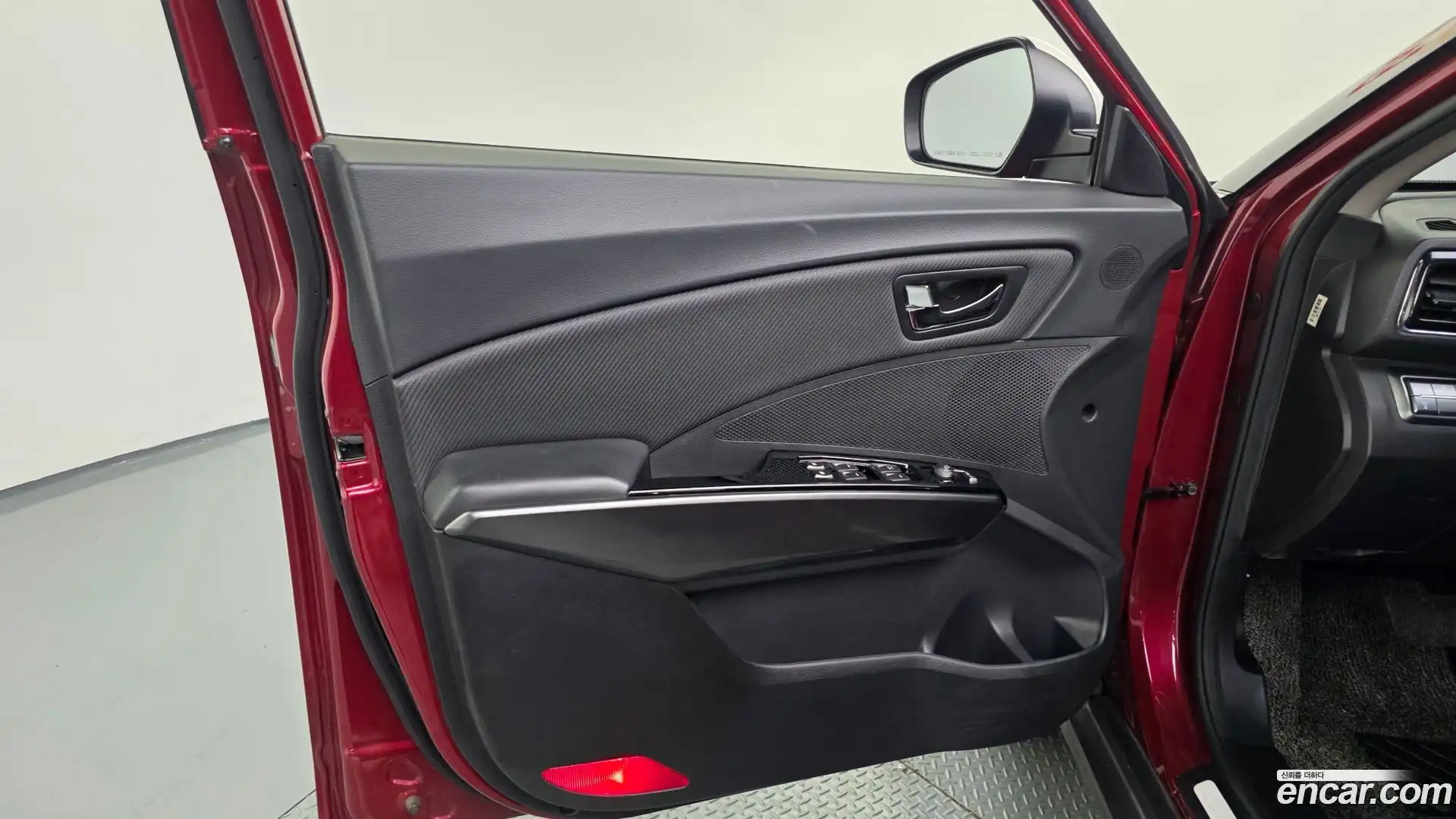 TIBOLI KG Mobility 2019.9-INNER-034