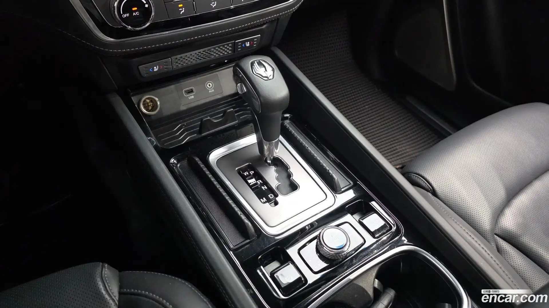 Rexton KG Mobility 2019.2-INNER-009