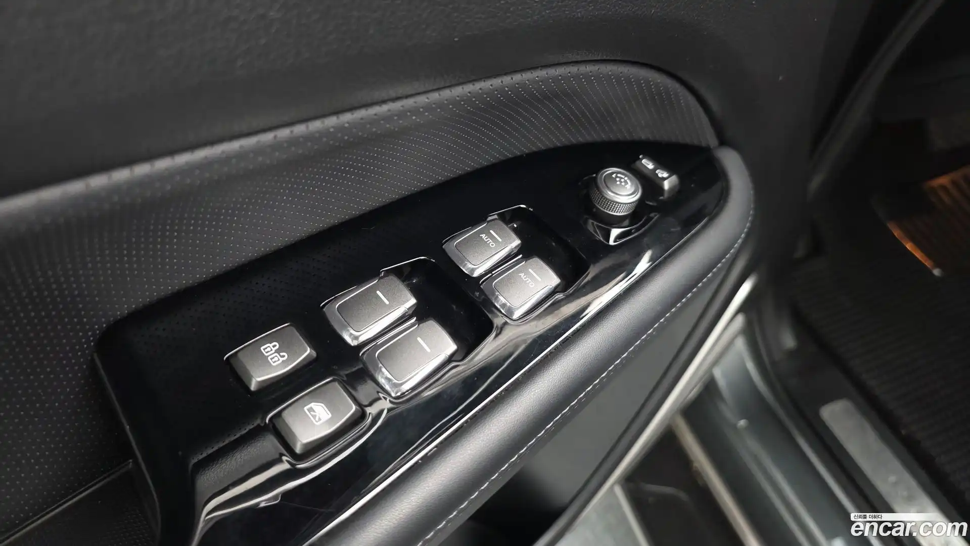 Rexton KG Mobility 2019.2-OPTION-041