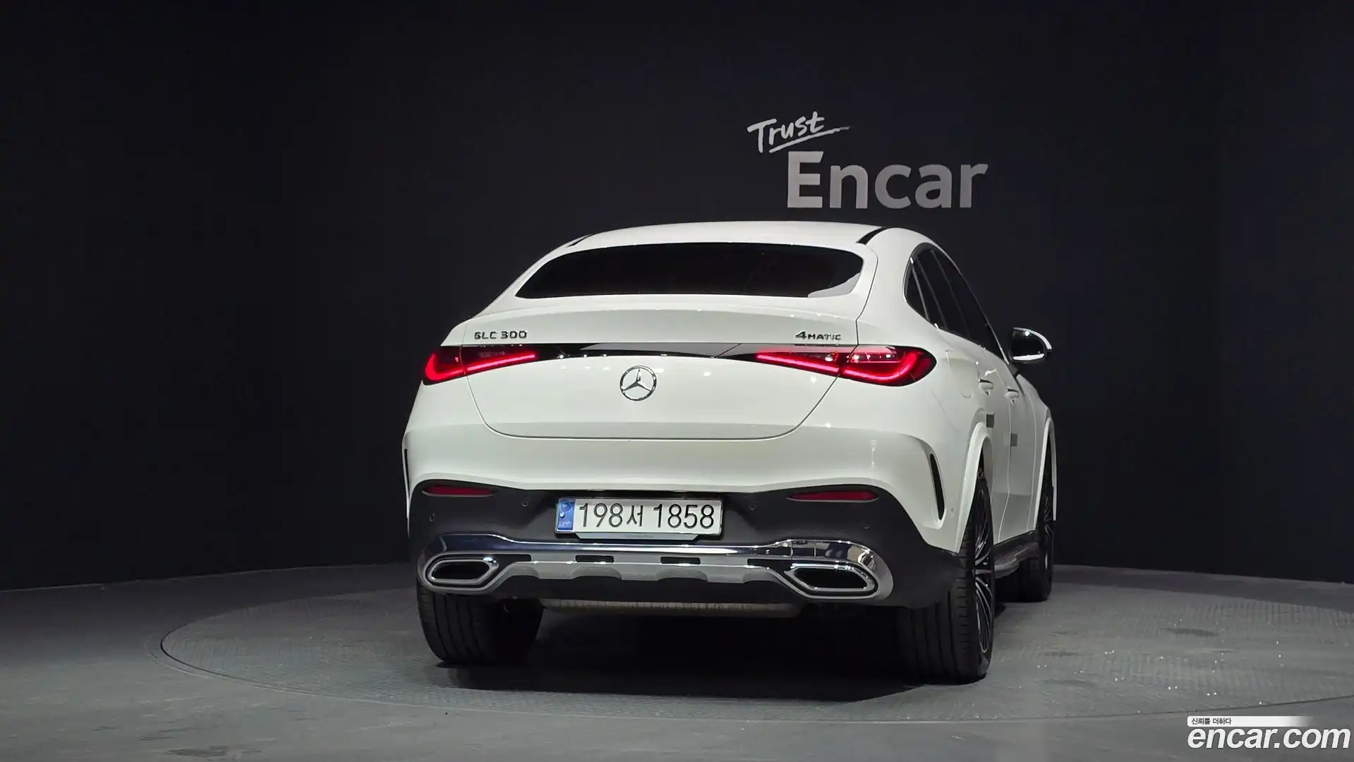 GLC-Class Mercedes-Benz 2024.0-OUTER-004